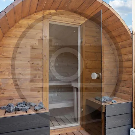 Luxurious In With Sauna *